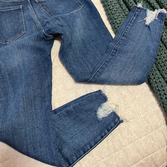 Express High RiseJeans - Picture 4 of 7